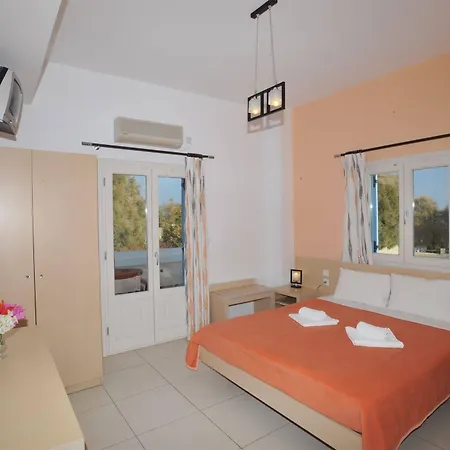 Aparthotel Stelios Place 3*